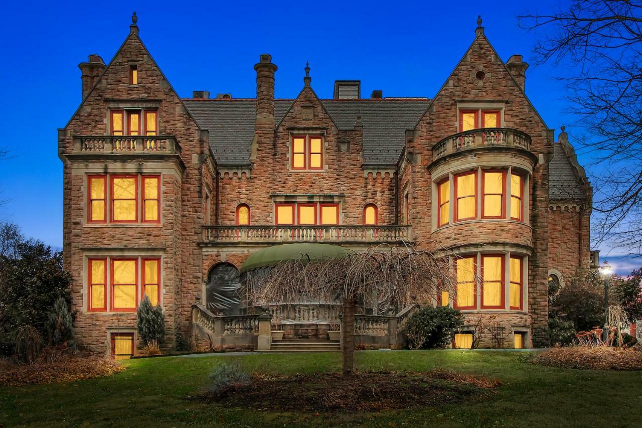 The Gables At Stirling Guest Hotel Reading Exterior photo