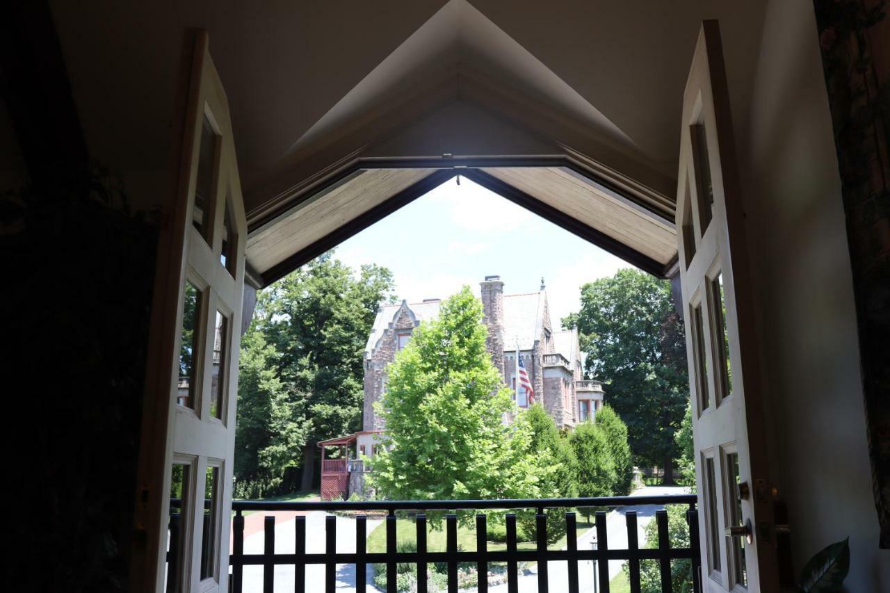 The Gables At Stirling Guest Hotel Reading Exterior photo